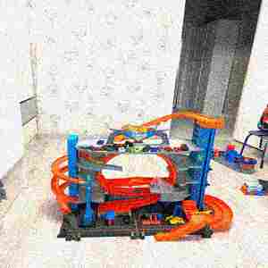 Трек Hot Wheels City HW Ultimate Garage FTB69