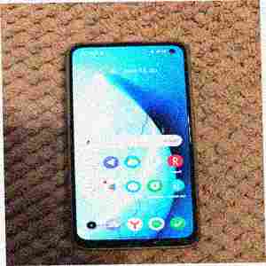 Продам смартфон Realme 8 pro